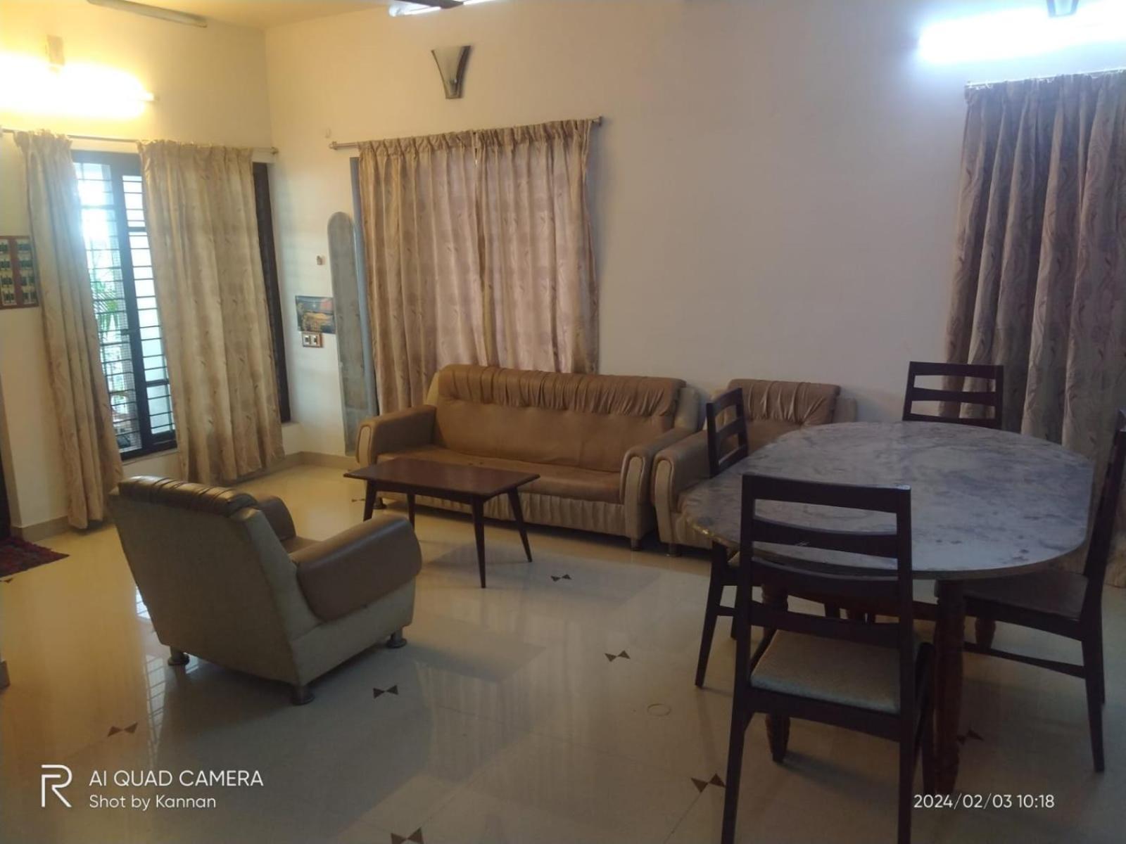 Parthasarathy Home Stay Thiruvananthapuram Εξωτερικό φωτογραφία